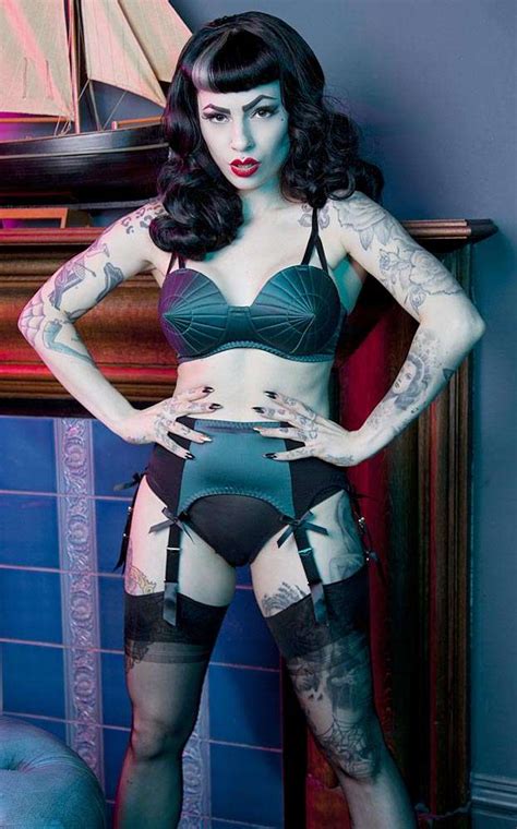 6 Strap Suspender Belt Vintage Style In Teal Satin And Black