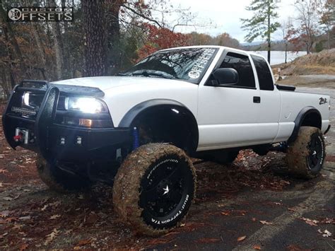 2002 Chevrolet S10 With 17x8 10 Xd Xd775 And 30565r17 Bfgoodrich Mud