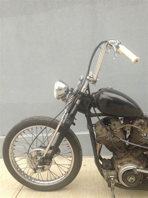 Vintage Harley Shovelhead Chopper Bobber Old School