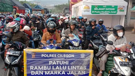 Arus Mudik Lebaran Idul Fitri 2023 Pemudik Sepeda Motor Masih Padati