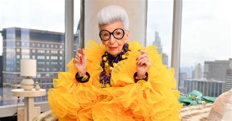 Iris Apfel Fashion Icon Known For Her Eccentric Style Dies At 102