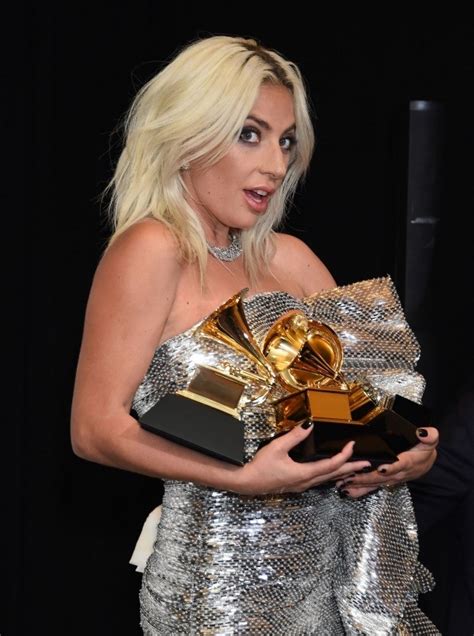 Слушать песни и музыку lady gaga (леди гага) онлайн. Lady Gaga to perform at 2020 VMAs - Breitbart
