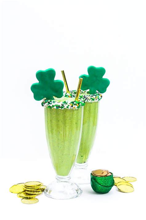 Yummy And Healthy Shamrock Smoothie ⋆ Brite And Bubbly Smoothie Recipes