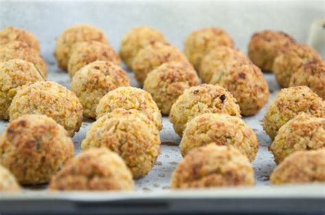 Oven Baked Falafel Balls Recipe Freezer Friendly Elephantastic Vegan
