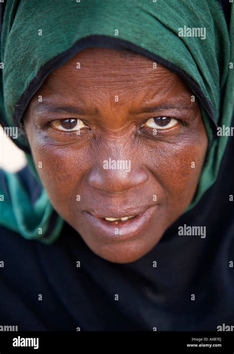 Egypt Woman Portrait Hi Res Stock Photography And Images Alamy