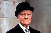Sir John Gielgud - "the best Hamlet of our time" | British Heritage