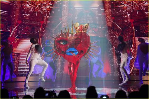 Photo Masked Singer Clues For Queen Of Hearts 07 Photo 4679329