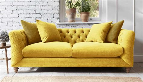 An Interview With John Darling From Darlings Of Chelsea Petite Sofa