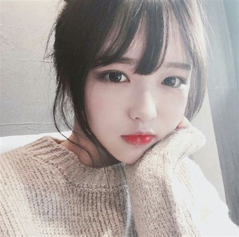 Pin By Sara Doca On Ulzzangs♡ Ulzzang Girl Cute Korean Girl Ulzzang