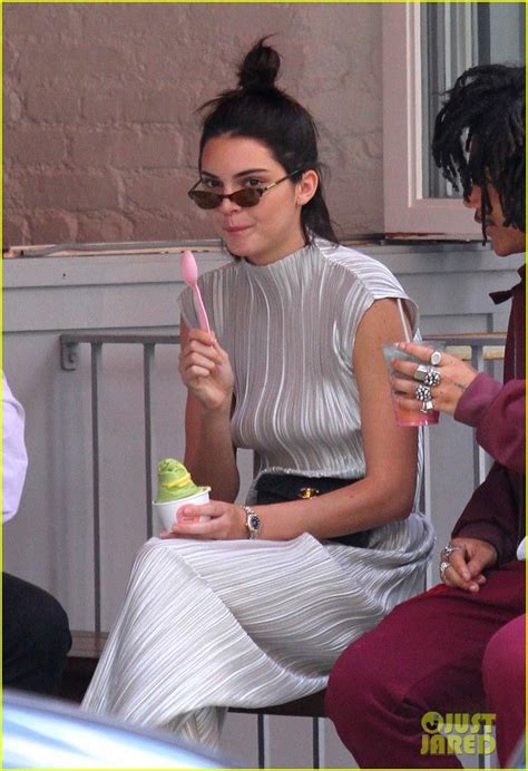 Kendall Jenner Frank Ocean Grab Ice Cream Together In Nyc 01 Kylie