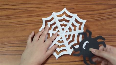 🕸🕷 Facil Y Rapido TelaraÑa De Papel 🕸🕷 Easy Paper Spider Web Diy