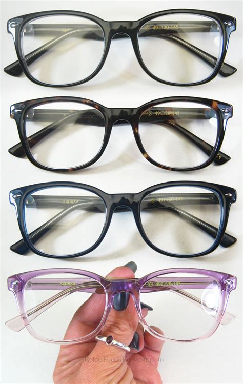 Nice Unisex Hipster Reading Glasses For Those Who Love The 60 S These Readers Come In Tortoise
