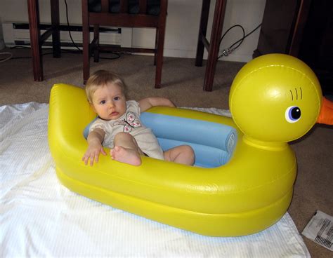 An inflatable bathtub lets you bathe baby on a counter or table. INFLATABLE BATH SEAT : INFLATABLE BATH - BATH SEATS BABIES