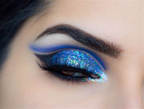 Glitter Eyeshadow Reflects Blue Shop Dermatologists Approved Makeup