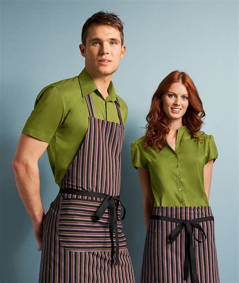 The 25 Best Restaurant Uniforms Ideas On Pinterest Cafe Uniform