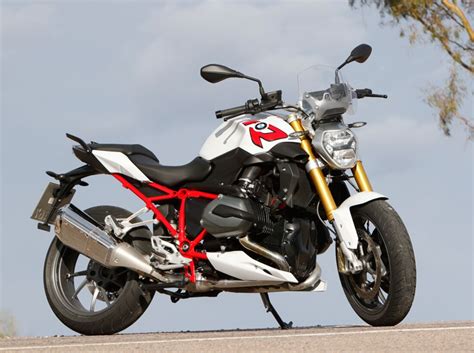 Hier wird ein gebrauchtes, selten benutztes original bmw windschild sport bmw r 1200r lc bos vollausstattung, keyless, dtc, puig. BMW R 1200 R (LC) - Tipps zum Gebrauchtkauf ...