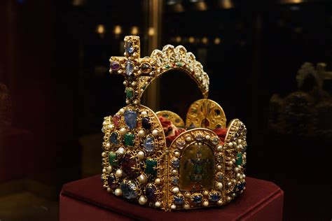 Fileholy Roman Empire Crown Imperial Treasury Wikimedia Commons