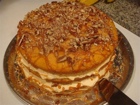 I just want to confirm that in order to make a 8inch 4 layer cake i need to double the recipe? 4 layer Pumpkin caramel pecan cake Recipe | Just A Pinch Recipes