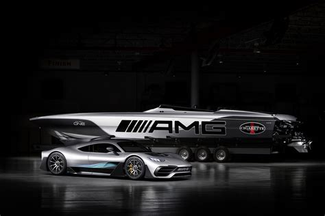 源自Mercedes AMG Project One的靈感擁有3 100hp的Cigarette Racing 515遊艇 SUPERMOTO8