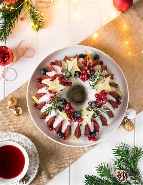 A real festive show stopper cake makes your festive finish a triumph. Red Velvet Christmas Bundt Cake - Valentina Bakery