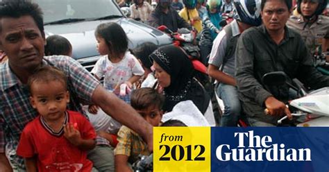 earthquake causes panic in indonesia indonesia the guardian