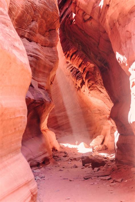 Discover Kanab Utahs Secret Peek A Boo Slot Canyon Simply Wander