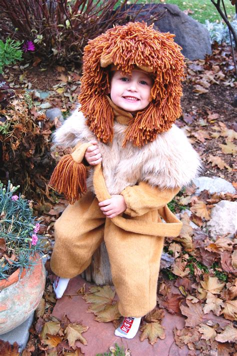 Cowardly Lion Costume Wizard Of Oz Halloween Costumes Cowardly