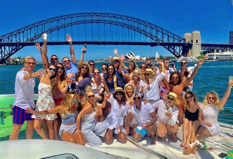 Barefoot Boat Hire Private Nye Boat Sydney Harbour Escapes