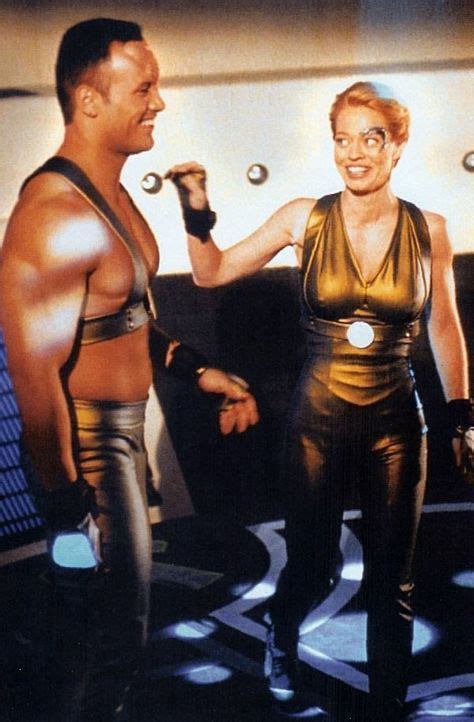 Jeri Ryan 7of9 And The Rock Behind The Scenes Of Star Trek Voyager
