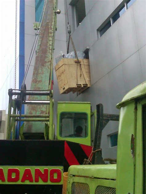 SEWA CRANE - FORKLIFT PT.DJASA SARANA: SEWA CRANE - PT. DJASA SARANA