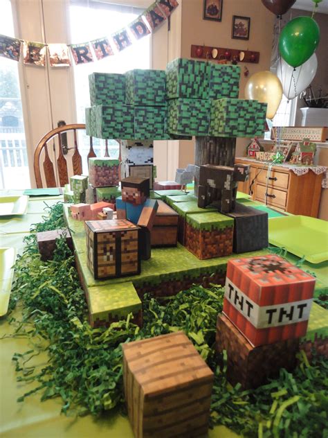 I've also included some of my favorite minecraft birthday party ideas from other blogs including; Pin by Amparo Hubbard on Minecraft Party Ideas | Minecraft ...
