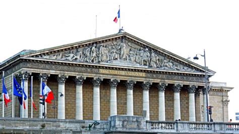 French Parliament Passes Law To Ratify Paris Agreement