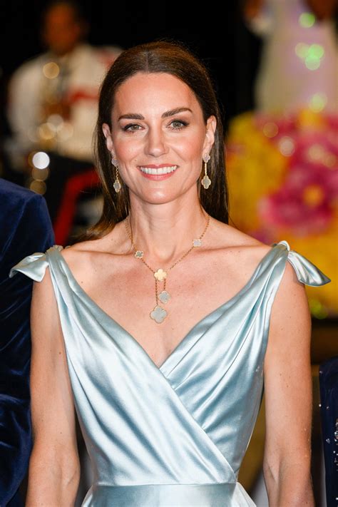 Kate Middleton Wears Plunging Blue Silk Princess Gown See Pics Glamour