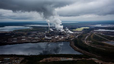 Digging Into Oil Sands Divestment The New York Times