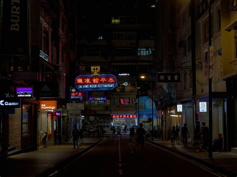 Causeway Bay At Night Rhongkong