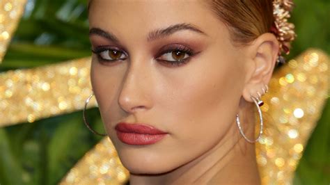 Hailey Bieber Is In Hot Water Over Her Latest Beauty Trend