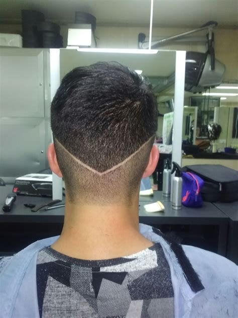 Como Hacer Un Corte En V Para Hombre