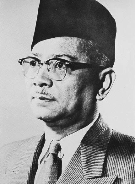 Tunku abdul rahman was the first prime minister of malaysia. Tokoh: Tunku Abdul Rahman