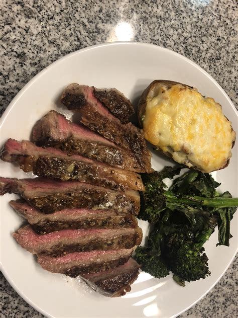 F&w's guide to ribeye helps you cook this cut perfectly and offers ideas for rubs, bastes and other flavorings. Prime Ribeye Steak Dinner Homemade : food