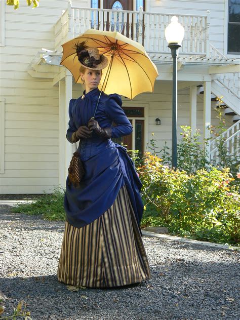 1887 Victorian Bustle Dress And Parasol Stansbury House 2012