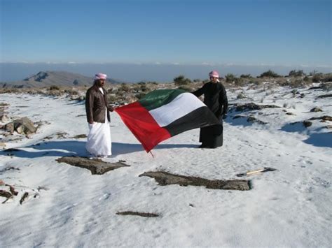 كل ما تحتاج إلى معرفته لتكون جاهزًا للخروج. اليمن العربي | بالفيديو.. جبل جيس في الإمارات يكتسي بالثلوج