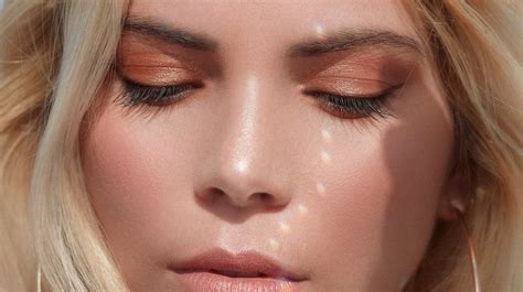 Soft Glam Is The New Makeup Look For Spring 2020 Glossybox Beauty Unboxed
