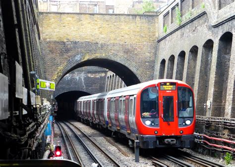 Circle Line Railfanning Londons Railways