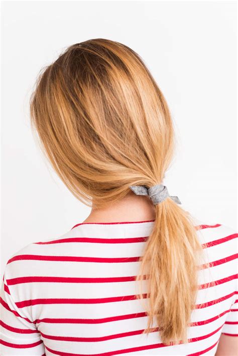 Pony Up How To Create An Effortless Ponytail In 3 Minutes With A