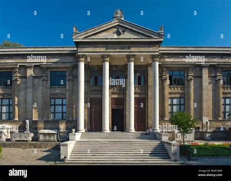 Istanbul Archaeology Museum Hi Res Stock Photography And Images Alamy