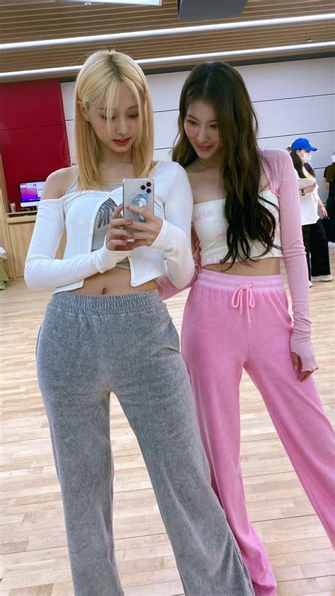 221229 Twice Tzuyu Instagram Update With Jihyo And Sana Kpopping