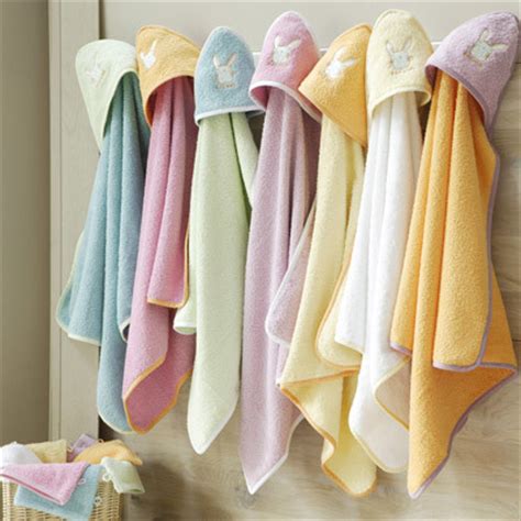 Fold it in half again and sew down the side opposite the bias tape. FREE DIRECTIONS HOODED BATH TOWEL INFANT | BATH FANS