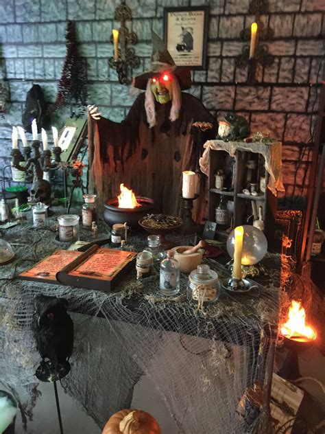 Sleepy Hollow Manor Garage Haunt 2015 | Halloween decorations indoor ...