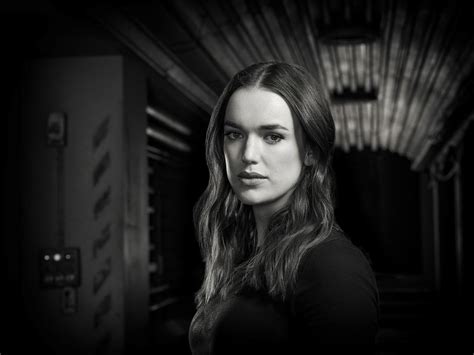 Photo De Elizabeth Henstridge Photo Elizabeth Henstridge Allocin