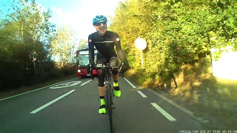 Yy66pyf Bus Almost Takes Out Cyclist While Overtaking Downhill Youtube
